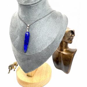 Spicy Blue – Unique Pepper-Inspired Lapis Pendant